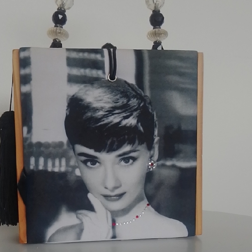 Elegant Black and White Women's Bag